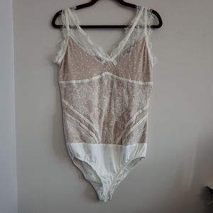 Sleeveless White Lace Body Suit